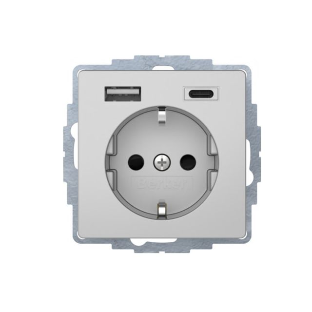 Berker Q.1/Q.3/Q.7 2P+E Socket with 2xUSB A+C Aluminium 48046084