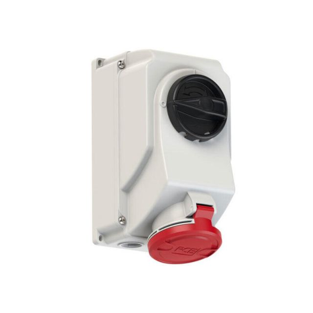 Switched Interlocked Socket Wall Mounted 5X32A 400V 6H IP44 7525-6