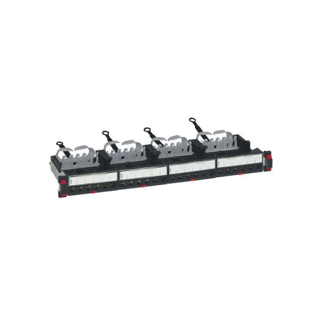 Pach Panel 19" with 24 RJ45 1U Ports LCS3 033790