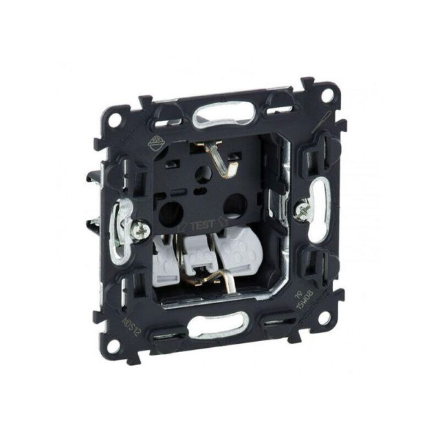 Valena Life/Allure 2P+E Socket Mechanism With Automatic Terminals Recessed 753020