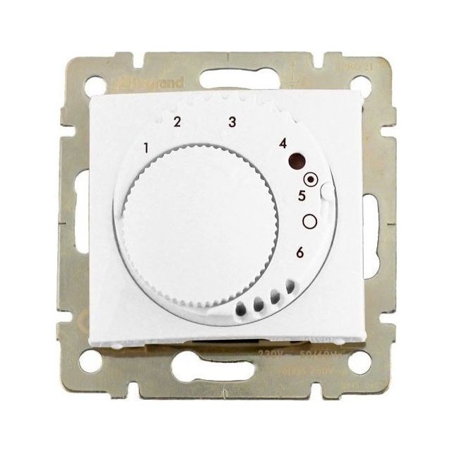 Valena Thermostat With Swtich Recessed White 774227