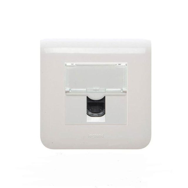 Mosaic RJ45 CAT5E FTP Socket Recessed White 78681